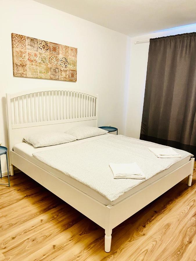 Tm Aparts Dortmund Ngoại thất bức ảnh A double bed